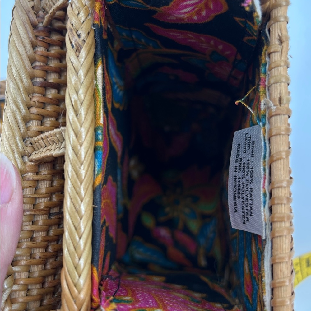 Elegant Brown Woven Rattan Cellphone Crossbody Bag Inside Boho Lining Travel - Picture 9 of 10